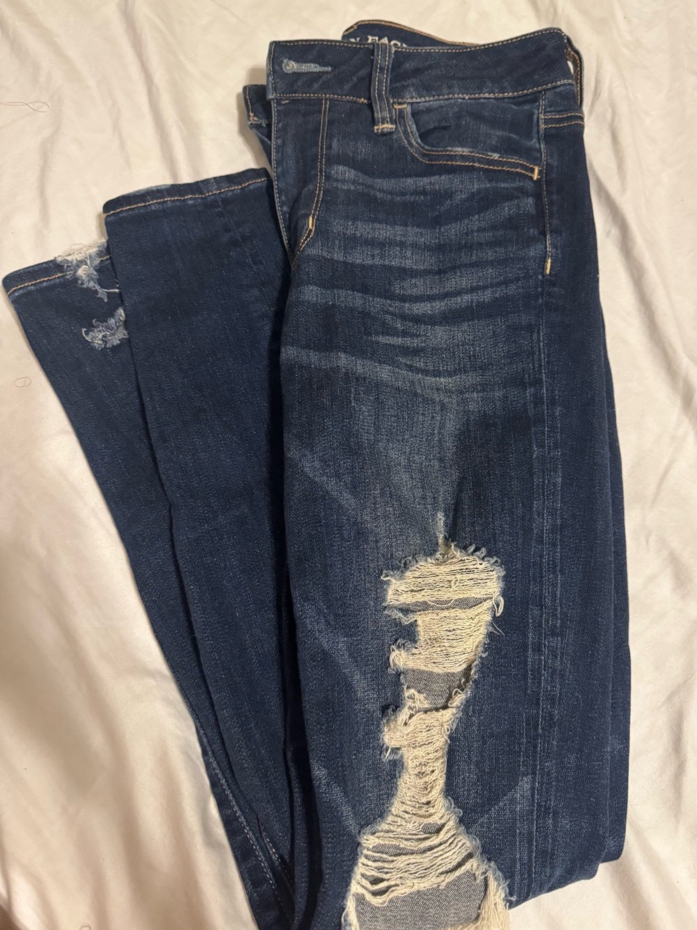 American Eagle Dark Blue Distressed Women’s Jeans